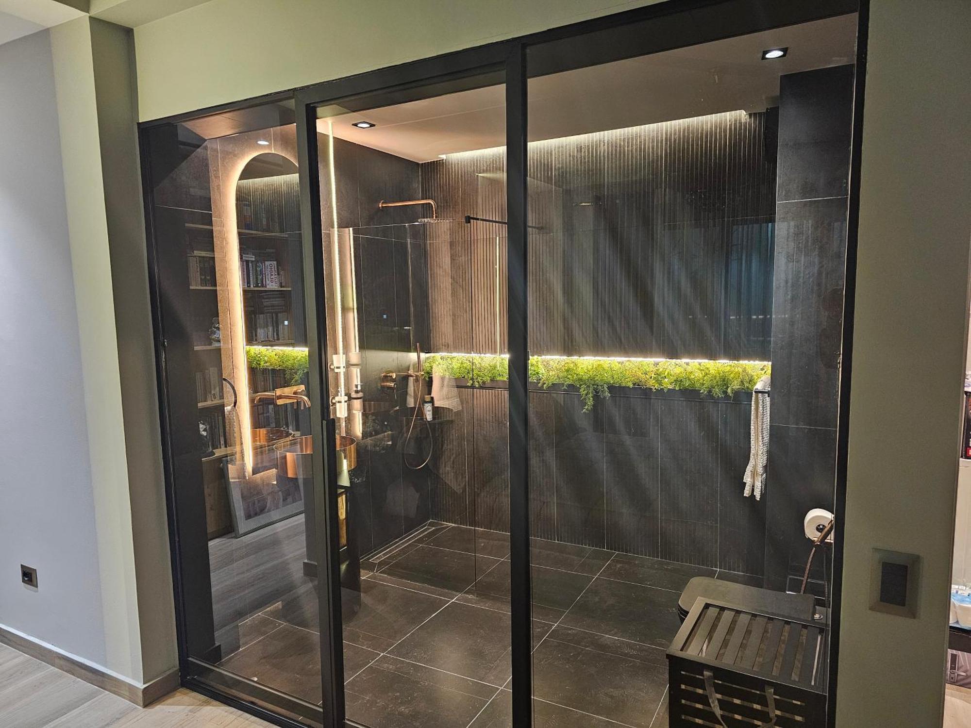 Blloku Suites, City Centre,ティラナ エクステリア 写真
