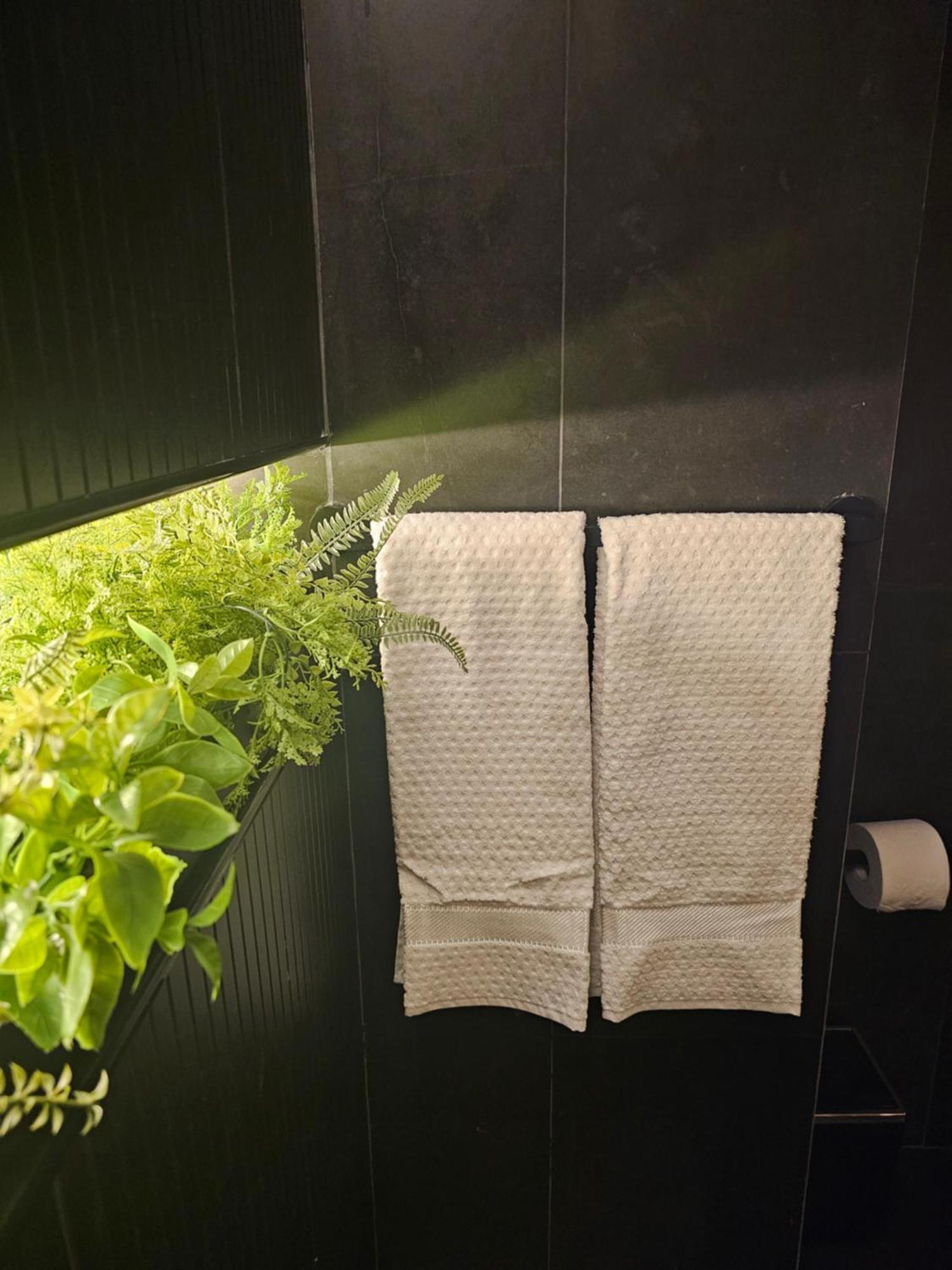 Blloku Suites, City Centre,ティラナ エクステリア 写真